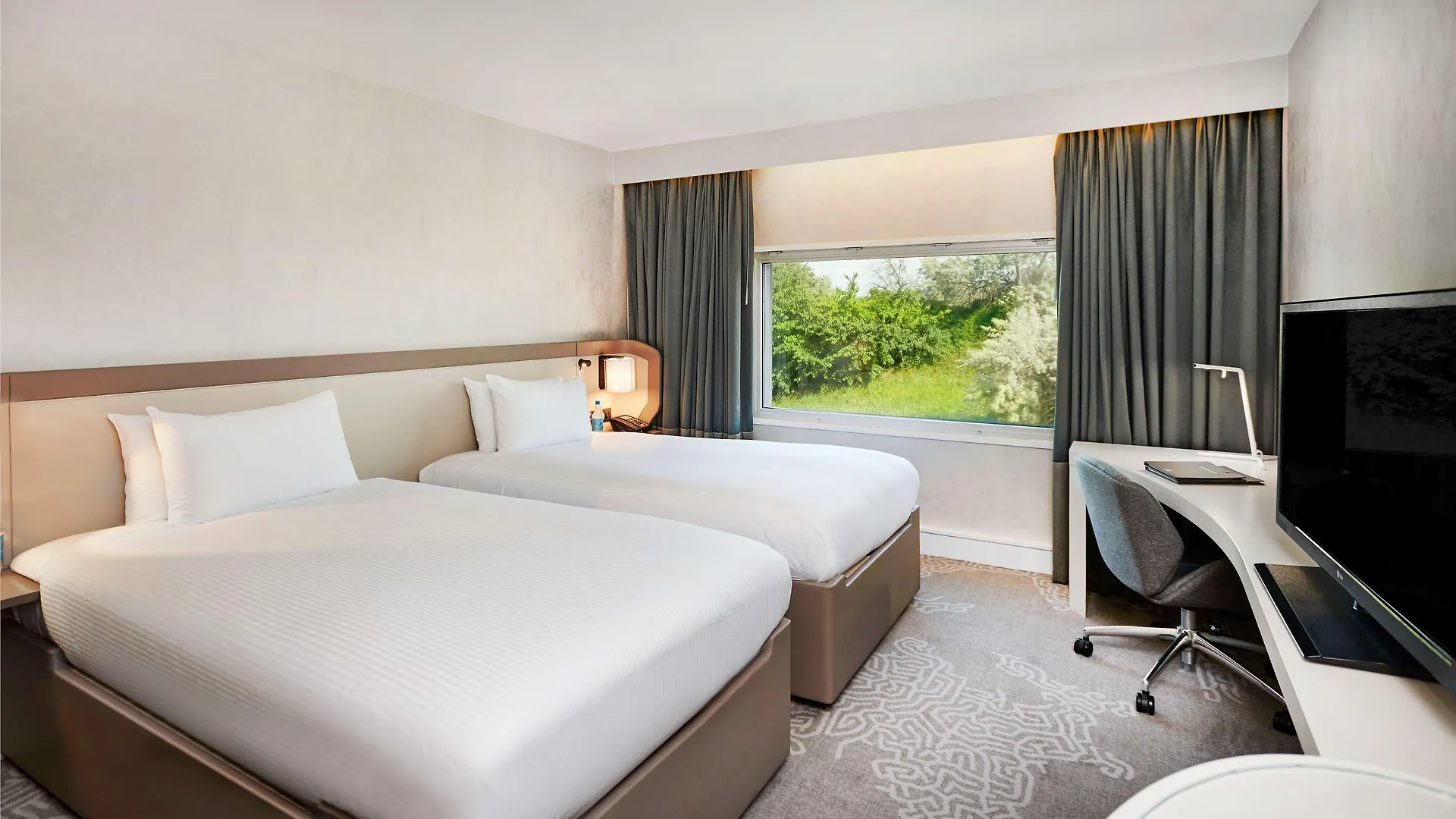 Hilton London Heathrow Airport Hotel Hillingdon United Kingdom