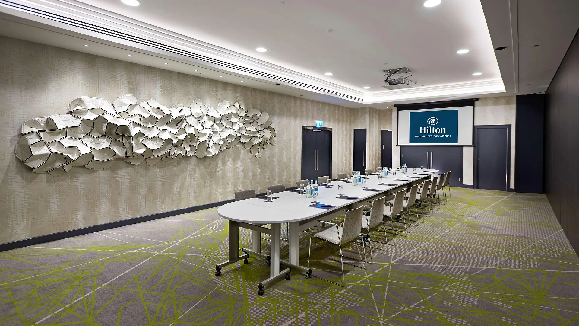 Hilton London Heathrow Airport Hotel Hillingdon